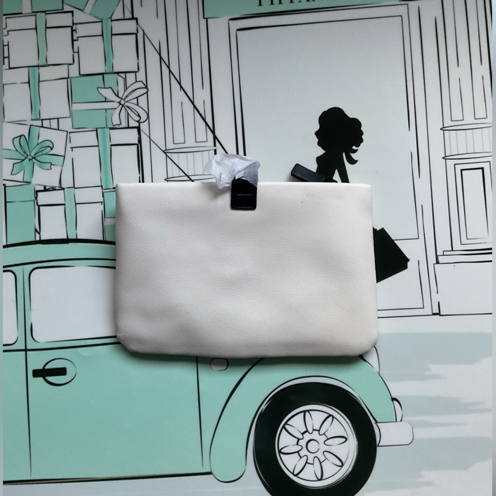 New Diptyque By Quatar Airways Cosmetic Pouch - Picture 3 of 6